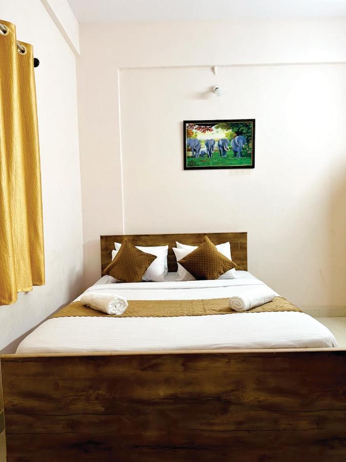 Vbh Inn- Affordable And Budget Friendly Jigani Buitenkant foto