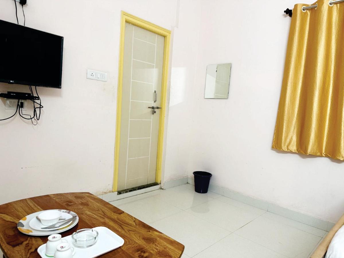 Vbh Inn- Affordable And Budget Friendly Jigani Buitenkant foto